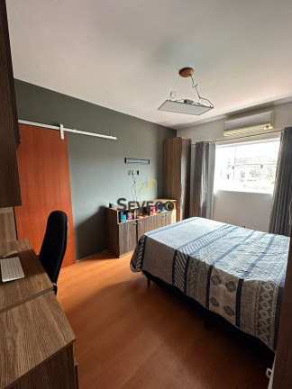 Imagem Casa com 3 Quartos à Venda, 360 m² em Piratininga - Niterói