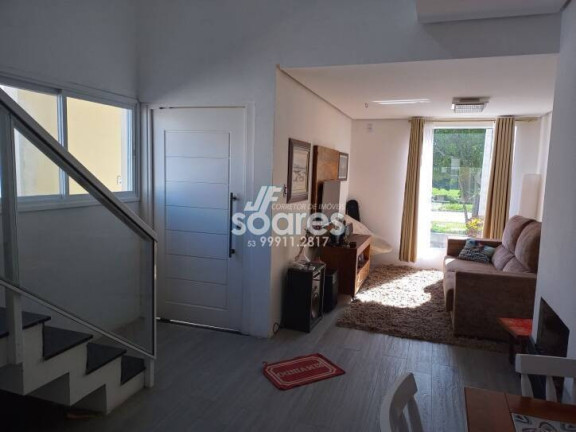 Imagem Sobrado com 2 Quartos à Venda, 143 m² em Laranjal - Pelotas