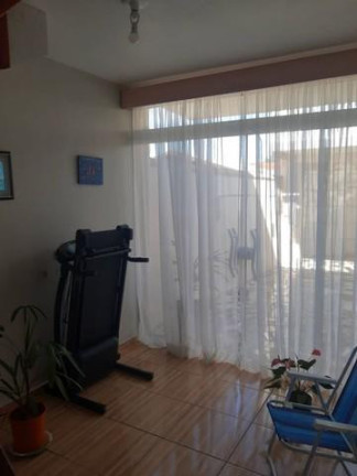 Imagem Sobrado com 3 Quartos à Venda, 220 m² em Costeira - Araucária