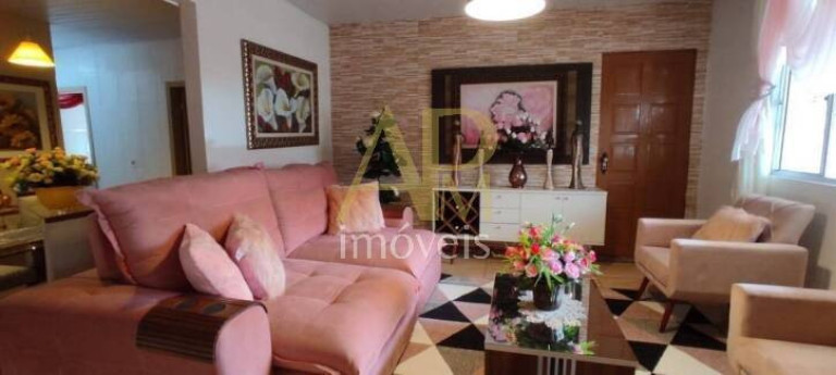 Imagem Casa com 3 Quartos à Venda, 250 m² em Jardim Janaína - Biguaçu Imagem Casa com 3 Quartos à Venda, 250 m² em Jardim Janaína - Biguaçu