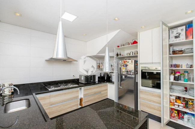 Imagem Casa com 4 Quartos à Venda, 390 m² em Vila Ipojuca - São Paulo Imagem Casa com 4 Quartos à Venda, 390 m² em Vila Ipojuca - São Paulo