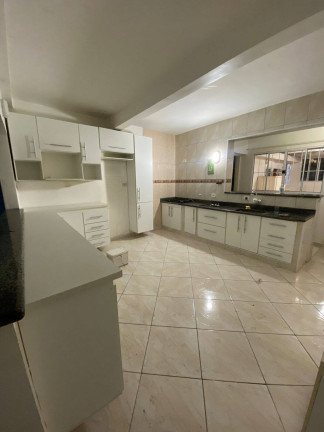 Imagem Casa com 5 Quartos à Venda, 200 m² em Jardim Do Estádio - Santo André Imagem Casa com 5 Quartos à Venda, 200 m² em Jardim Do Estádio - Santo André