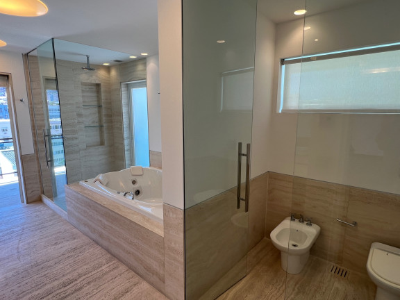 Imagem Imóvel com 3 Quartos para Alugar, 350 m² em Ipanema - Rio De Janeiro Imagem Imóvel com 3 Quartos para Alugar, 350 m² em Ipanema - Rio De Janeiro