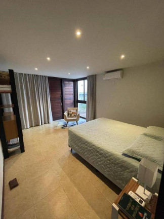 Imagem Casa com 4 Quartos à Venda, 1.200 m² em Centro - Tibau Do Sul
