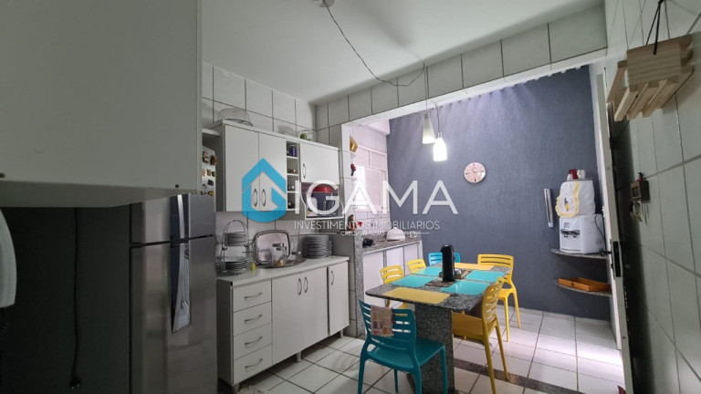 Imagem Casa com 3 Quartos à Venda, 240 m² em Nova Parnamirim - Parnamirim