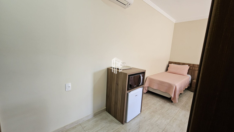 Imagem Imóvel com 6 Quartos à Venda, 2.600 m² em Centro - Monte Sião