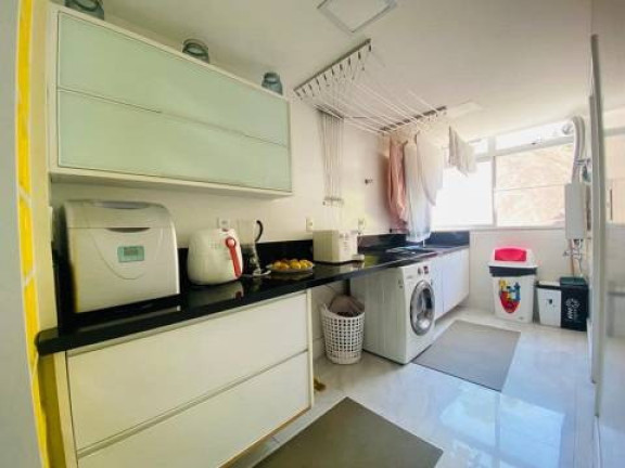 Imagem Imóvel com 4 Quartos à Venda, 230 m² em Praia Do Canto - Vitória Imagem Imóvel com 4 Quartos à Venda, 230 m² em Praia Do Canto - Vitória