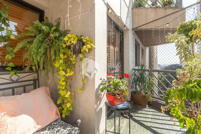 Imagem Apartamento com 3 Quartos à Venda, 184 m² em Tatuapé - São Paulo