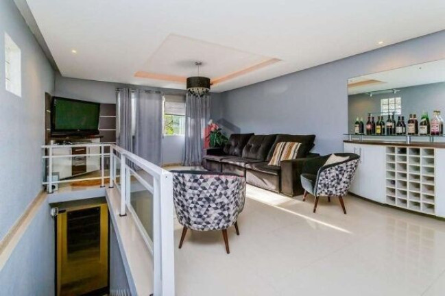 Imagem Casa com 3 Quartos à Venda, 178 m² em Jardim Itu Sabará - Porto Alegre