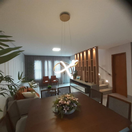 Imagem Sobrado com 3 Quartos à Venda,  em Jardim Imperial - Aparecida De Goiânia
