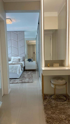 Imagem Apartamento com 3 Quartos à Venda, 140 m² em Centro - Balneário Camboriú Imagem Apartamento com 3 Quartos à Venda, 140 m² em Centro - Balneário Camboriú