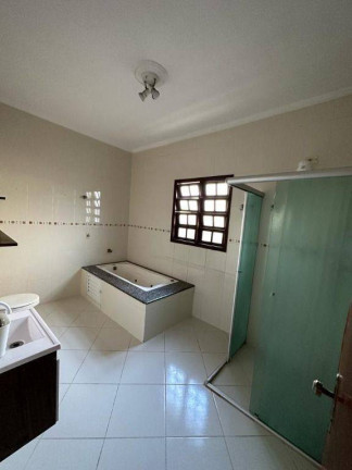 Imagem Sobrado com 3 Quartos à Venda, 147 m² em Tupi - Praia Grande