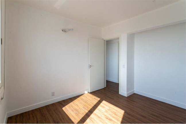 Imagem Imóvel com 3 Quartos à Venda, em Santa Tereza - Porto Alegre Imagem Imóvel com 3 Quartos à Venda, em Santa Tereza - Porto Alegre