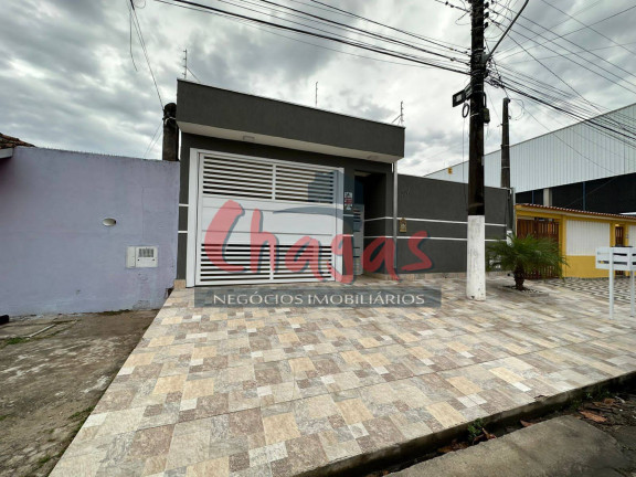 Casa com 3 Quartos à Venda, 222 m² em Jardim Nomar - Caraguatatuba