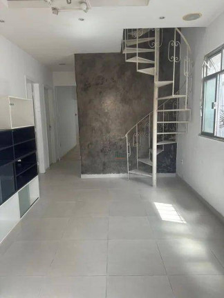 Imagem Casa com 4 Quartos à Venda, 210 m² em Cubango - Niterói