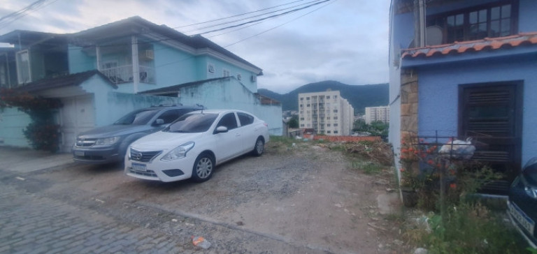 Imagem Terreno à Venda, 250 m² em Taquara - Rio De Janeiro Imagem Terreno à Venda, 250 m² em Taquara - Rio De Janeiro