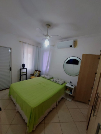 Imagem Casa com 4 Quartos à Venda, 370 m² em Centro - Lauro De Freitas Imagem Casa com 4 Quartos à Venda, 370 m² em Centro - Lauro De Freitas