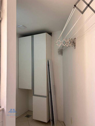 Imagem Apartamento com 3 Quartos à Venda, 101 m² em Centro - Florianópolis Imagem Apartamento com 3 Quartos à Venda, 101 m² em Centro - Florianópolis