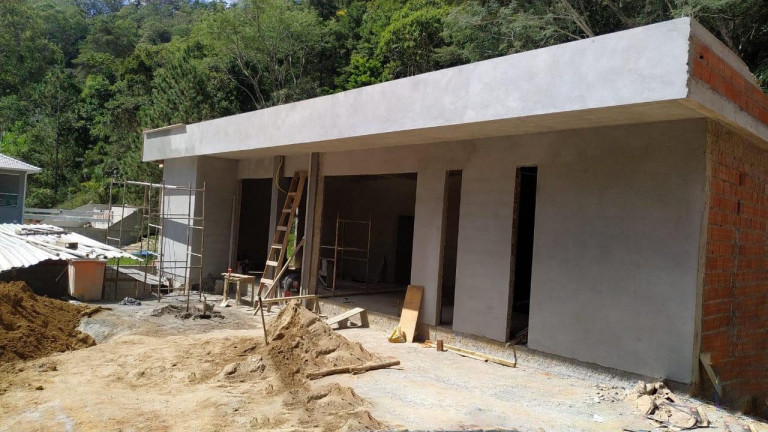 Imagem Casa com 3 Quartos à Venda, 230 m² em Quebra Frascos - Teresópolis Imagem Casa com 3 Quartos à Venda, 230 m² em Quebra Frascos - Teresópolis