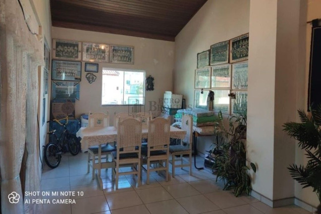 Imagem Casa com 5 Quartos à Venda, 295 m² em Nova Esperança - Balneário Camboriú