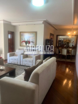 Apartamento com 3 Quartos à Venda, 191 m² em Boa Vista - Uberaba