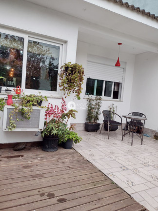 Imagem Casa com 2 Quartos à Venda, 76 m²