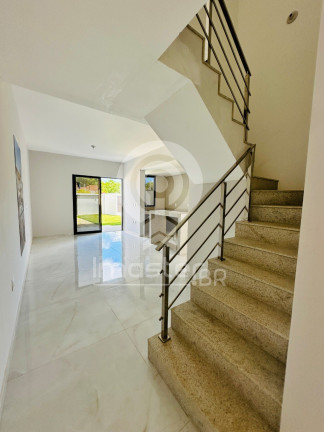 Imagem Casa com 3 Quartos à Venda, 118 m² em Centro - Eusébio Imagem Casa com 3 Quartos à Venda, 118 m² em Centro - Eusébio