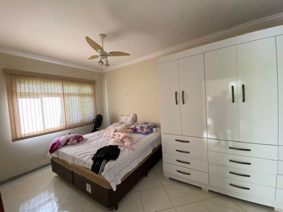 Imagem Sobrado com 3 Quartos à Venda, 630 m² em Olaria - Vila Velha Imagem Sobrado com 3 Quartos à Venda, 630 m² em Olaria - Vila Velha