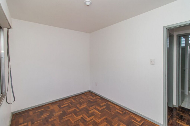Imagem Imóvel com 2 Quartos à Venda, 44 m² em Jardim Itu - Porto Alegre Imagem Imóvel com 2 Quartos à Venda, 44 m² em Jardim Itu - Porto Alegre