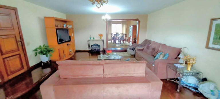 Imagem Imóvel com 3 Quartos à Venda, 187 m² em Várzea - Teresópolis Imagem Imóvel com 3 Quartos à Venda, 187 m² em Várzea - Teresópolis