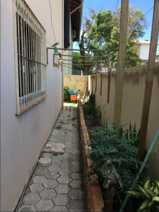 Imagem Casa com 3 Quartos à Venda, 8.000 m² em Córrego Grande - Florianópolis