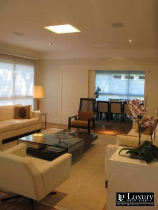 Apartamento com 5 Quartos à Venda, 470 m² em Vila Nova Conceição - São Paulo