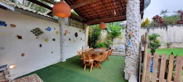 Casa com 4 Quartos para Alugar, 245 m² em Tabatinga - Caraguatatuba