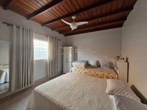 Imagem Casa com 3 Quartos à Venda, 357 m² em Centro - Botucatu Imagem Casa com 3 Quartos à Venda, 357 m² em Centro - Botucatu