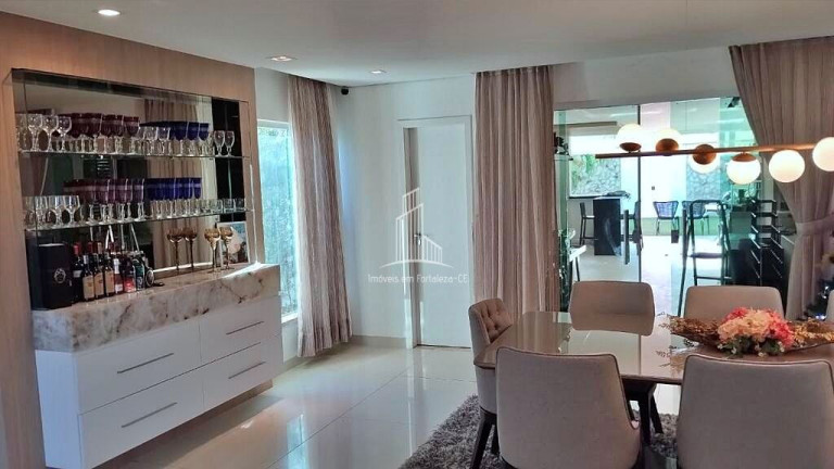 Imagem Casa com 4 Quartos à Venda, 420 m² em Cararu - Eusébio
