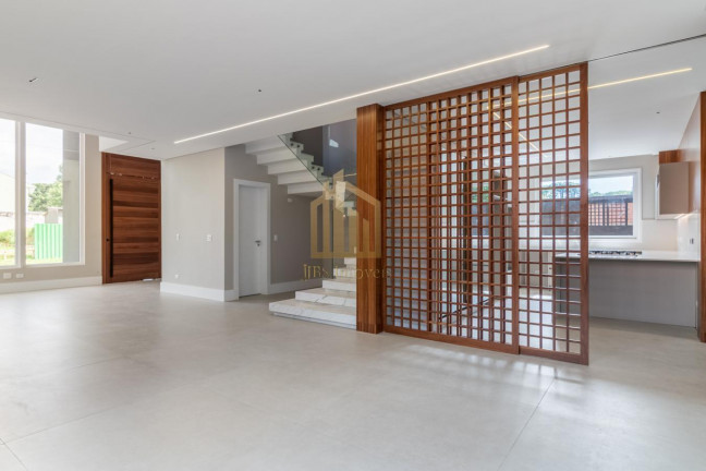 Imagem Casa com 3 Quartos à Venda, 300 m² em Santa Felicidade - Curitiba