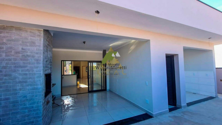 Imagem Casa com 3 Quartos à Venda, 168 m² Imagem Casa com 3 Quartos à Venda, 168 m²