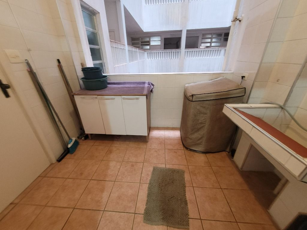 Imagem Apartamento com 4 Quartos à Venda ou Locação, 220 m² em Pitangueiras - Guarujá Imagem Apartamento com 4 Quartos à Venda ou Locação, 220 m² em Pitangueiras - Guarujá