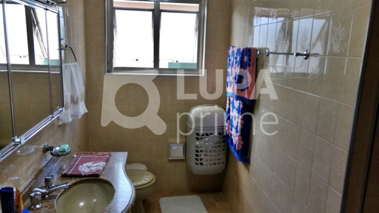 Imagem Casa com 3 Quartos à Venda, 214 m² em Jardim Santa Mena - Guarulhos Imagem Casa com 3 Quartos à Venda, 214 m² em Jardim Santa Mena - Guarulhos