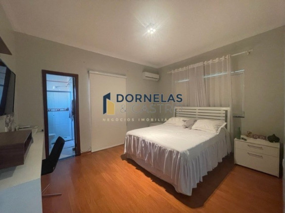 Imagem Casa com 3 Quartos à Venda, 811 m² em Guará I - Brasília Imagem Casa com 3 Quartos à Venda, 811 m² em Guará I - Brasília