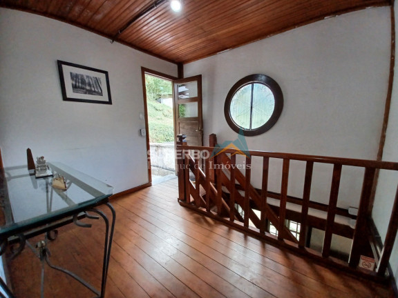 Imagem Casa com 14 Quartos à Venda, 1.700 m² em Albuquerque - Teresópolis Imagem Casa com 14 Quartos à Venda, 1.700 m² em Albuquerque - Teresópolis