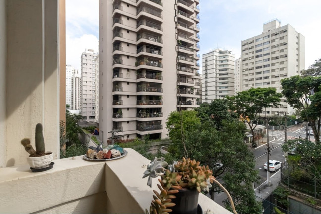 Imagem Imóvel com 3 Quartos à Venda, 126 m² em Moema - São Paulo
