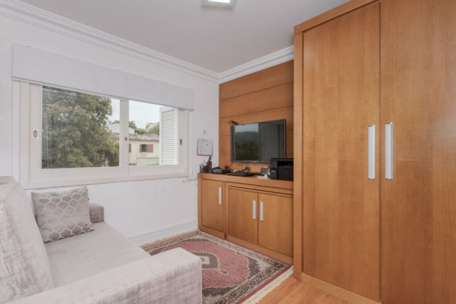 Imagem Imóvel com 2 Quartos à Venda, 63 m² em Teresópolis - Porto Alegre Imagem Imóvel com 2 Quartos à Venda, 63 m² em Teresópolis - Porto Alegre