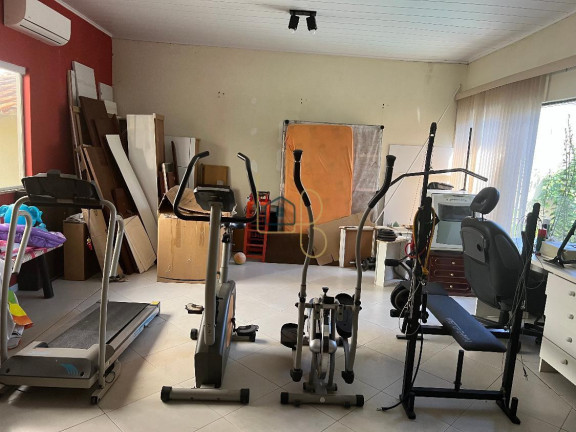 Imagem Casa com 5 Quartos à Venda, 272 m² em Caravelle - Londrina