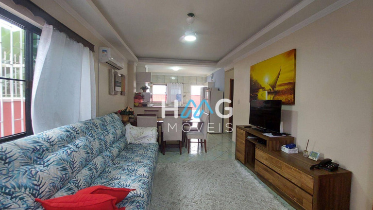Imagem Casa com 3 Quartos à Venda, 200 m² em Meia Praia - Itapema Imagem Casa com 3 Quartos à Venda, 200 m² em Meia Praia - Itapema