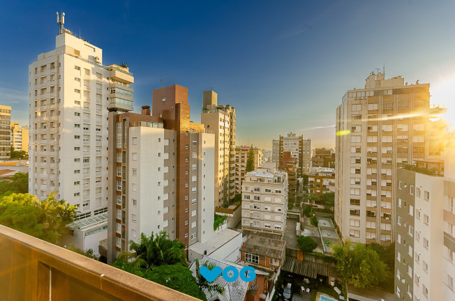 Imagem Imóvel com 3 Quartos à Venda, 184 m² em Rio Branco - Porto Alegre Imagem Imóvel com 3 Quartos à Venda, 184 m² em Rio Branco - Porto Alegre
