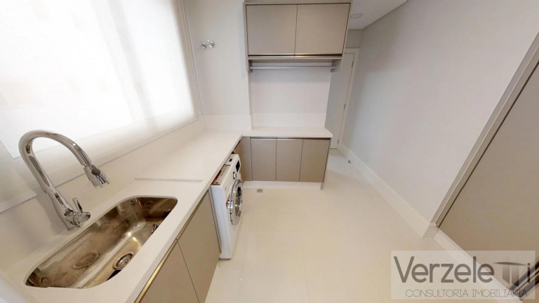 Imagem Apartamento com 4 Quartos à Venda, 237 m² em Barra Sul - Balneário Camboriú Imagem Apartamento com 4 Quartos à Venda, 237 m² em Barra Sul - Balneário Camboriú