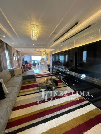 Imagem Imóvel com 4 Quartos à Venda, 250 m² em Meia Praia - Itapema Imagem Imóvel com 4 Quartos à Venda, 250 m² em Meia Praia - Itapema