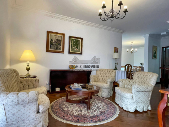 Imagem Casa com 4 Quartos à Venda, 315 m² em Vila Capivari - Campos Do Jordão