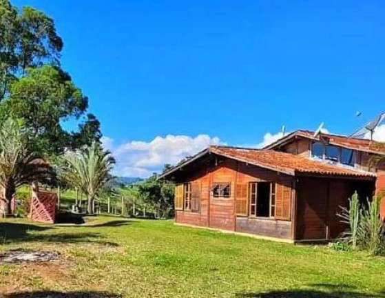 Imagem Chácara com 2 Quartos à Venda, 80 m² em Dos Pessegueiros - Extrema